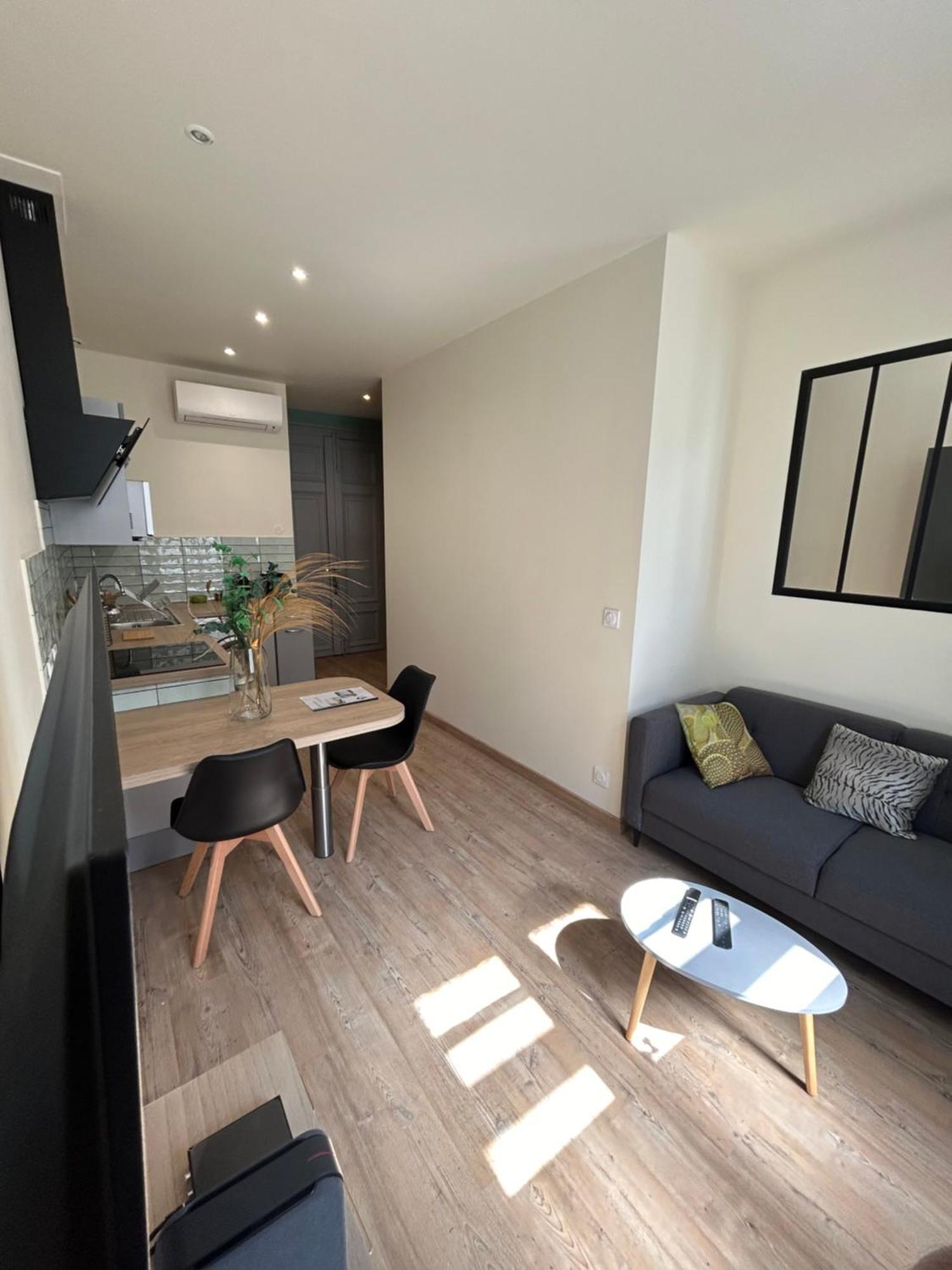 L Oustalet Apartamento Castelnaudary Exterior foto